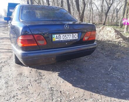 Черный Мерседес Е-Класс, объемом двигателя 0 л и пробегом 280 тыс. км за 1600 $, фото 2 на Automoto.ua