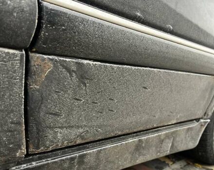 Черный Мерседес Е-Класс, объемом двигателя 2.8 л и пробегом 390 тыс. км за 2950 $, фото 11 на Automoto.ua