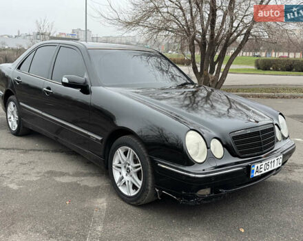 Черный Мерседес Е-Класс, объемом двигателя 2.3 л и пробегом 350 тыс. км за 2700 $, фото 2 на Automoto.ua