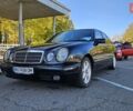 Черный Мерседес Е-Класс, объемом двигателя 2.3 л и пробегом 400 тыс. км за 4400 $, фото 1 на Automoto.ua