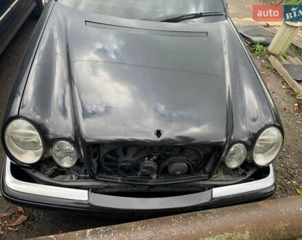 Черный Мерседес Е-Класс, объемом двигателя 3.2 л и пробегом 260 тыс. км за 2900 $, фото 12 на Automoto.ua