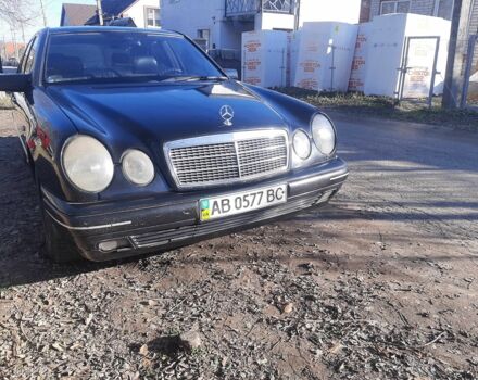 Черный Мерседес Е-Класс, объемом двигателя 0 л и пробегом 280 тыс. км за 1600 $, фото 7 на Automoto.ua