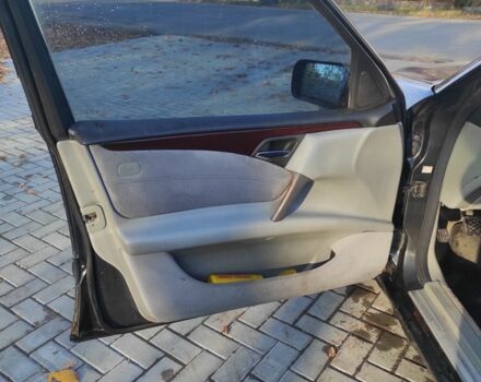 Чорний Мерседес Е-Клас, об'ємом двигуна 2 л та пробігом 270 тис. км за 1900 $, фото 7 на Automoto.ua