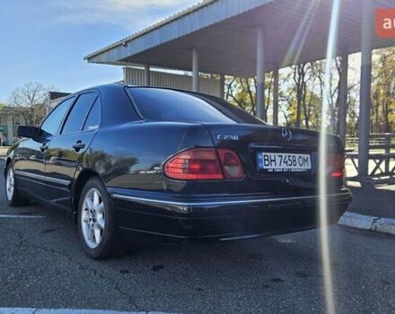 Черный Мерседес Е-Класс, объемом двигателя 2.3 л и пробегом 400 тыс. км за 4400 $, фото 5 на Automoto.ua
