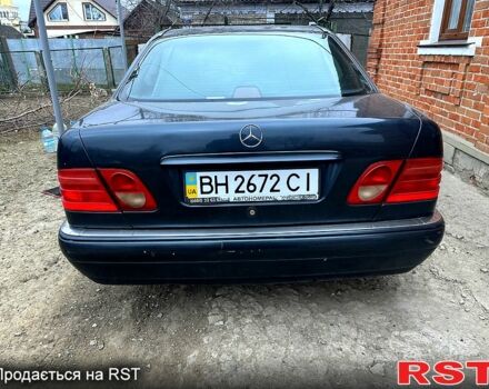 Черный Мерседес Е-Класс, объемом двигателя 2.3 л и пробегом 209 тыс. км за 1650 $, фото 2 на Automoto.ua