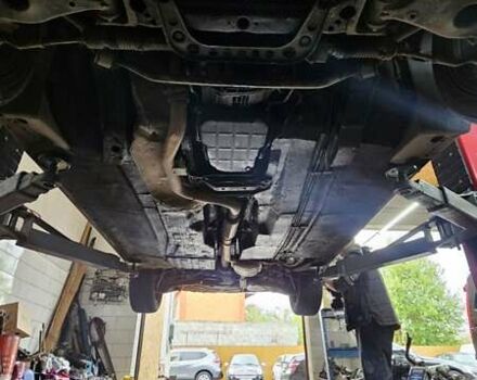 Черный Мерседес Е-Класс, объемом двигателя 2.3 л и пробегом 400 тыс. км за 4400 $, фото 16 на Automoto.ua