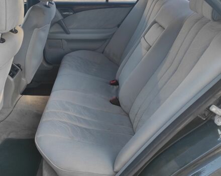 Чорний Мерседес Е-Клас, об'ємом двигуна 2 л та пробігом 270 тис. км за 1900 $, фото 6 на Automoto.ua