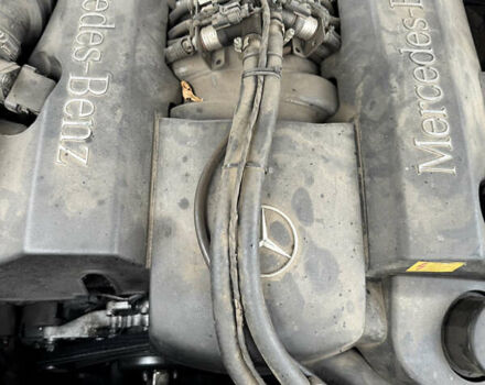 Черный Мерседес Е-Класс, объемом двигателя 3.2 л и пробегом 674 тыс. км за 3450 $, фото 12 на Automoto.ua