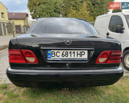 Черный Мерседес Е-Класс, объемом двигателя 2 л и пробегом 478 тыс. км за 3800 $, фото 11 на Automoto.ua