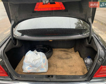 Черный Мерседес Е-Класс, объемом двигателя 2.3 л и пробегом 505 тыс. км за 3350 $, фото 20 на Automoto.ua