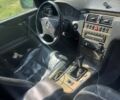 Черный Мерседес Е-Класс, объемом двигателя 2.2 л и пробегом 500 тыс. км за 2000 $, фото 5 на Automoto.ua