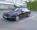 Чорний Мерседес Е-Клас, об'ємом двигуна 4.3 л та пробігом 300 тис. км за 4800 $, фото 1 на Automoto.ua