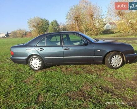 Чорний Мерседес Е-Клас, об'ємом двигуна 3 л та пробігом 401 тис. км за 5500 $, фото 6 на Automoto.ua