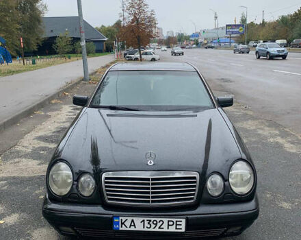 Черный Мерседес Е-Класс, объемом двигателя 2.3 л и пробегом 505 тыс. км за 3350 $, фото 1 на Automoto.ua