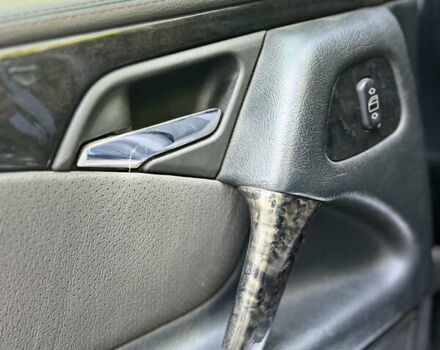 Черный Мерседес Е-Класс, объемом двигателя 3.2 л и пробегом 450 тыс. км за 3600 $, фото 13 на Automoto.ua