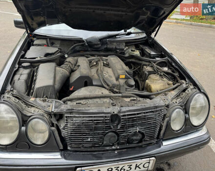 Черный Мерседес Е-Класс, объемом двигателя 3.2 л и пробегом 674 тыс. км за 3450 $, фото 13 на Automoto.ua