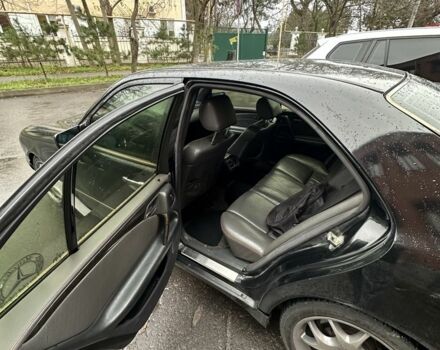 Чорний Мерседес Е-Клас, об'ємом двигуна 3.2 л та пробігом 450 тис. км за 3333 $, фото 4 на Automoto.ua