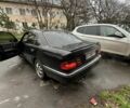 Чорний Мерседес Е-Клас, об'ємом двигуна 3.2 л та пробігом 450 тис. км за 3333 $, фото 2 на Automoto.ua