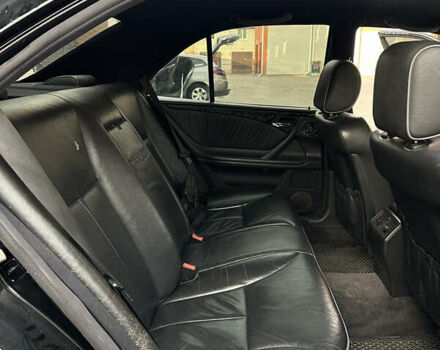 Чорний Мерседес Е-Клас, об'ємом двигуна 2 л та пробігом 528 тис. км за 5000 $, фото 16 на Automoto.ua