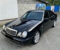 Чорний Мерседес Е-Клас, об'ємом двигуна 3.2 л та пробігом 295 тис. км за 4000 $, фото 1 на Automoto.ua