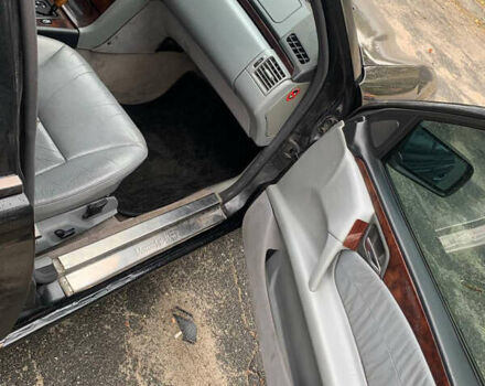 Черный Мерседес Е-Класс, объемом двигателя 2.3 л и пробегом 505 тыс. км за 3350 $, фото 13 на Automoto.ua