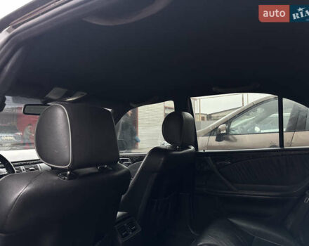 Чорний Мерседес Е-Клас, об'ємом двигуна 2 л та пробігом 528 тис. км за 5000 $, фото 15 на Automoto.ua