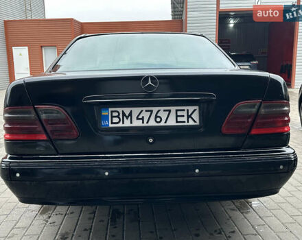 Чорний Мерседес Е-Клас, об'ємом двигуна 2 л та пробігом 528 тис. км за 5000 $, фото 13 на Automoto.ua