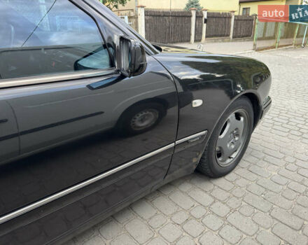 Черный Мерседес Е-Класс, объемом двигателя 2 л и пробегом 478 тыс. км за 3800 $, фото 8 на Automoto.ua