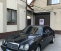 Черный Мерседес Е-Класс, объемом двигателя 3.2 л и пробегом 400 тыс. км за 3500 $, фото 1 на Automoto.ua