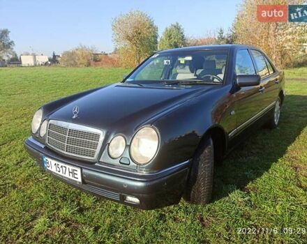 Чорний Мерседес Е-Клас, об'ємом двигуна 3 л та пробігом 401 тис. км за 5500 $, фото 4 на Automoto.ua