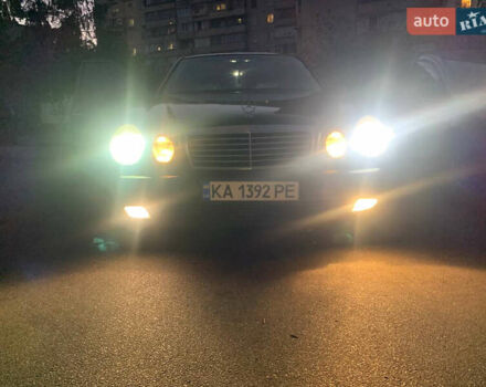 Черный Мерседес Е-Класс, объемом двигателя 2.3 л и пробегом 505 тыс. км за 3350 $, фото 5 на Automoto.ua