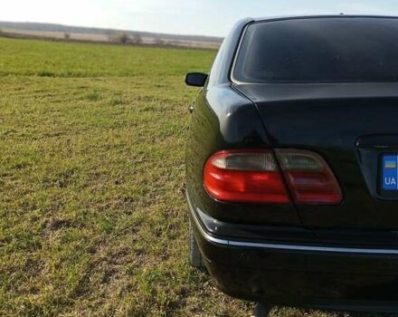 Черный Мерседес Е-Класс, объемом двигателя 2 л и пробегом 250 тыс. км за 3000 $, фото 11 на Automoto.ua