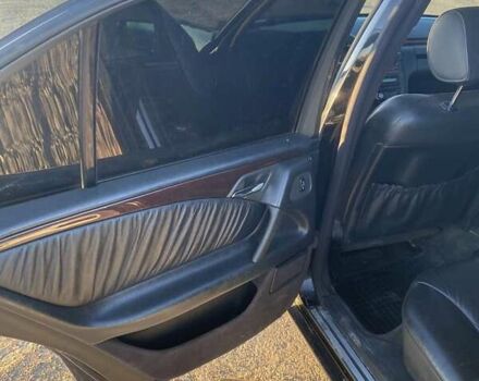 Черный Мерседес Е-Класс, объемом двигателя 2.4 л и пробегом 400 тыс. км за 2650 $, фото 11 на Automoto.ua