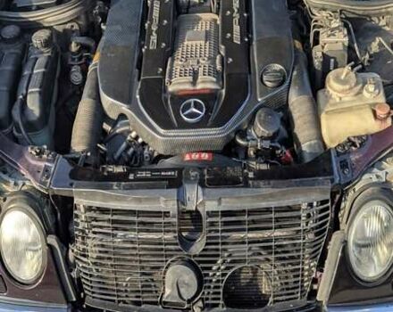 Черный Мерседес Е-Класс, объемом двигателя 5.5 л и пробегом 500 тыс. км за 20000 $, фото 24 на Automoto.ua