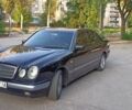 Черный Мерседес Е-Класс, объемом двигателя 2 л и пробегом 312 тыс. км за 4000 $, фото 8 на Automoto.ua