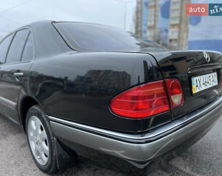 Черный Мерседес Е-Класс, объемом двигателя 3.2 л и пробегом 372 тыс. км за 4500 $, фото 26 на Automoto.ua