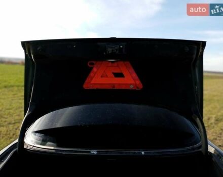Черный Мерседес Е-Класс, объемом двигателя 2 л и пробегом 250 тыс. км за 3000 $, фото 22 на Automoto.ua