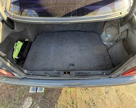 Черный Мерседес Е-Класс, объемом двигателя 2.4 л и пробегом 377 тыс. км за 1600 $, фото 6 на Automoto.ua