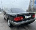 Черный Мерседес Е-Класс, объемом двигателя 3.2 л и пробегом 372 тыс. км за 4500 $, фото 5 на Automoto.ua
