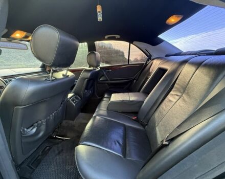 Черный Мерседес Е-Класс, объемом двигателя 2.4 л и пробегом 377 тыс. км за 1600 $, фото 4 на Automoto.ua