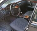 Черный Мерседес Е-Класс, объемом двигателя 2 л и пробегом 312 тыс. км за 4000 $, фото 3 на Automoto.ua