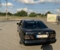 Черный Мерседес Е-Класс, объемом двигателя 3.2 л и пробегом 450 тыс. км за 2700 $, фото 2 на Automoto.ua