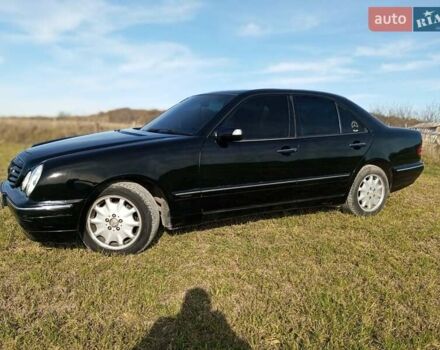 Черный Мерседес Е-Класс, объемом двигателя 2 л и пробегом 250 тыс. км за 3000 $, фото 6 на Automoto.ua