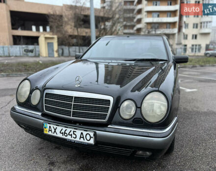 Черный Мерседес Е-Класс, объемом двигателя 3.2 л и пробегом 372 тыс. км за 4500 $, фото 22 на Automoto.ua