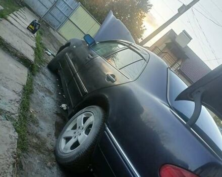 Мерседес Е-Класс 1998 в Черновцах на Automoto.ua Черный Мерседес Е-Класс, объемом двигателя 1.99 л и пробегом 301 тыс. км за 2000 $, фото 3 на Automoto.ua