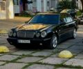 Черный Мерседес Е-Класс, объемом двигателя 2.8 л и пробегом 425 тыс. км за 2800 $, фото 1 на Automoto.ua