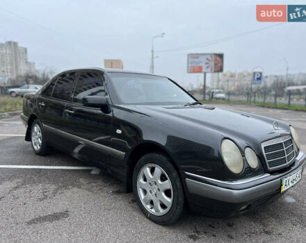 Черный Мерседес Е-Класс, объемом двигателя 3.2 л и пробегом 372 тыс. км за 4500 $, фото 18 на Automoto.ua