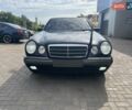 Черный Мерседес Е-Класс, объемом двигателя 2.4 л и пробегом 120 тыс. км за 8500 $, фото 2 на Automoto.ua