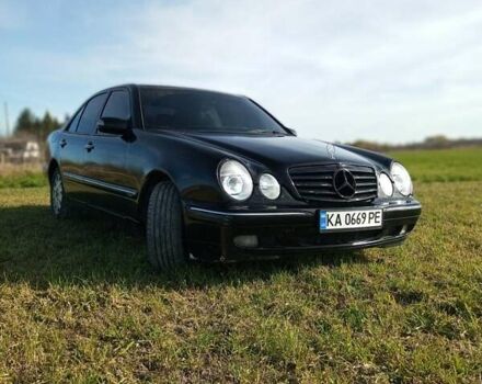 Черный Мерседес Е-Класс, объемом двигателя 2 л и пробегом 250 тыс. км за 3000 $, фото 8 на Automoto.ua