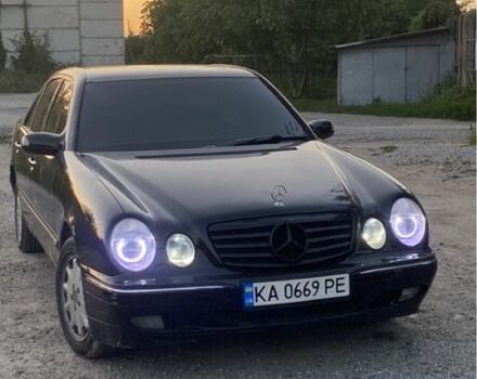 Мерседес Е-Класс 1998 в Белой Церкве на Automoto.ua Черный Мерседес Е-Класс, объемом двигателя 2 л и пробегом 876 тыс. км за 2800 $, фото 2 на Automoto.ua